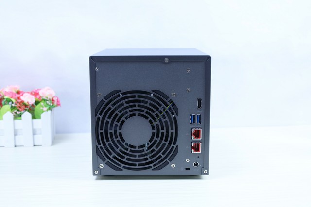 首发双M.2接口+双2.5G网口 华硕AS6604T使用体验