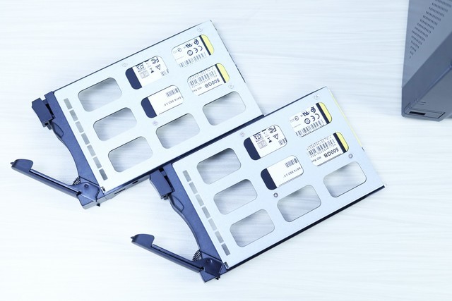首发双M.2接口+双2.5G网口 华硕AS6604T使用体验