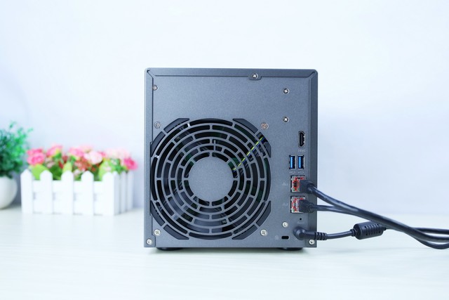 首发双M.2接口+双2.5G网口 华硕AS6604T使用体验