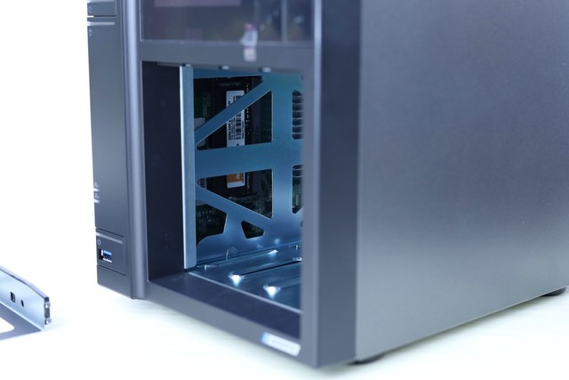 首发双M.2接口+双2.5G网口 华硕AS6604T使用体验