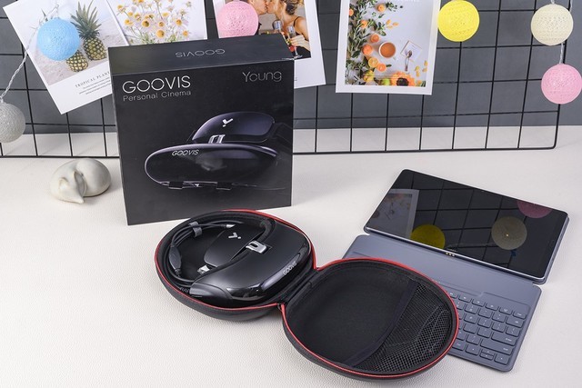 鼻尖上的800吋巨幕,GOOVIS Young头戴显示器体验