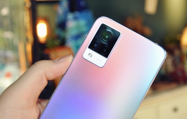 vivo S9测评:自拍性能全面升维,轻薄旗舰岂止于美
