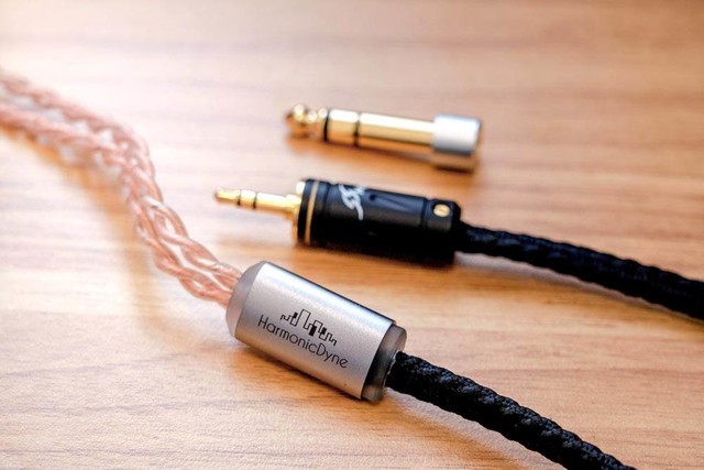 öħ֮Zeus˹ڹԼ۱HiFi