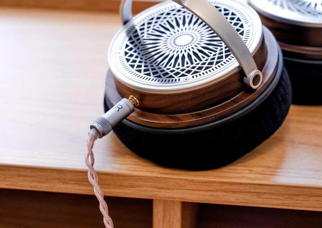 öħ֮Zeus˹ڹԼ۱HiFi