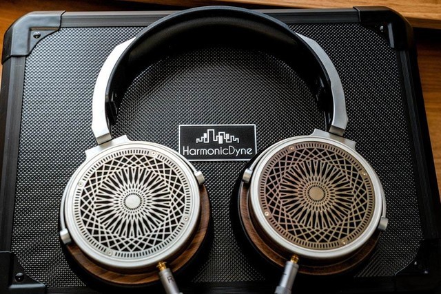 öħ֮Zeus˹ڹԼ۱HiFi