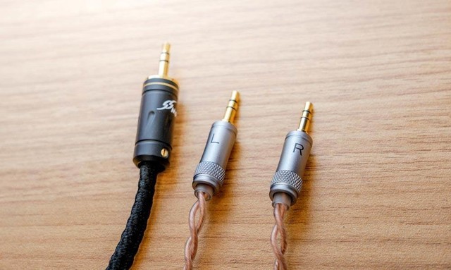 öħ֮Zeus˹ڹԼ۱HiFi