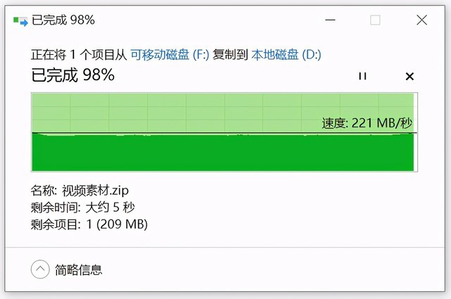 当电脑接口不够用,拓展坞Type-C or 雷电接口,哪个更值得选?