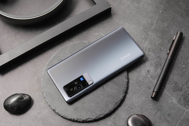 vivo x60pro两款配色表现比较给力