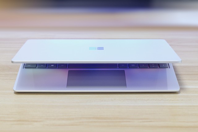 最便携的田牌轻薄本|Surface Laptop Go体验