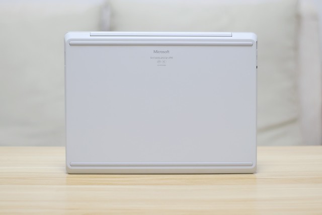 最便携的田牌轻薄本|Surface Laptop Go体验