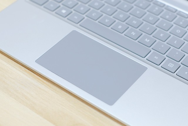 最便携的田牌轻薄本|Surface Laptop Go体验