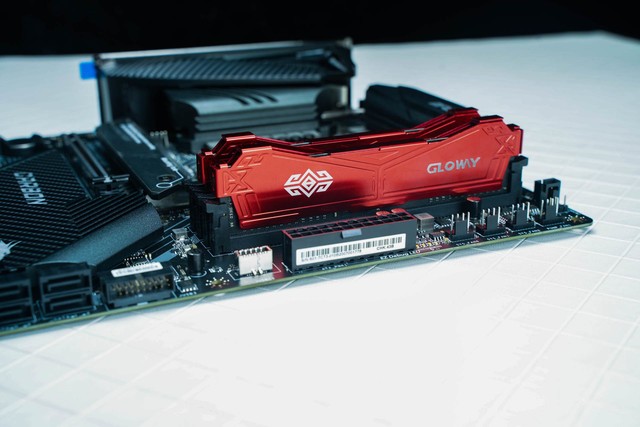 上机体验光威弈pro-3000mhz红甲内存