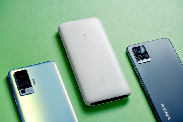 vivo 18W 双向快充移动电源评测:出差旅游必备装备