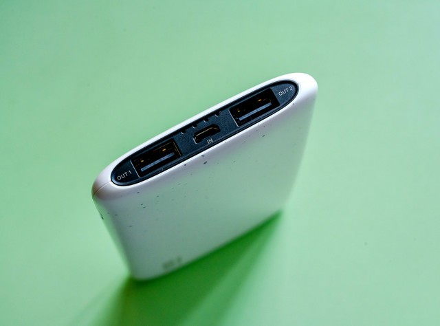 vivo 18W 双向快充移动电源评测:出差旅游必备装备