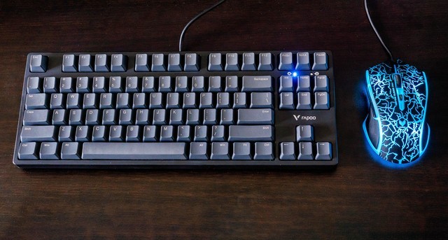 雷柏v86087青轴机械键盘评测省空间但好用