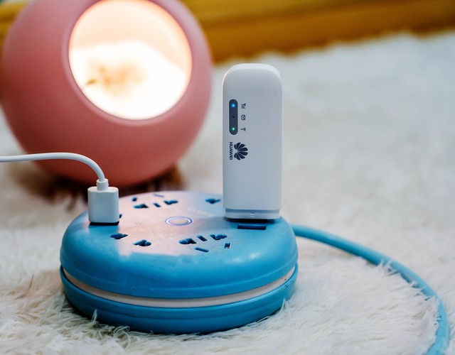 华为随行WiFi 2 mini评测:随时随地多人上网冲浪