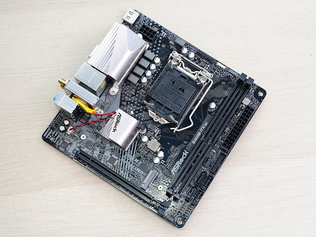 i5+B460+2060S攒ITX主机,蓝天白云般的配色,充满了夏天的气息