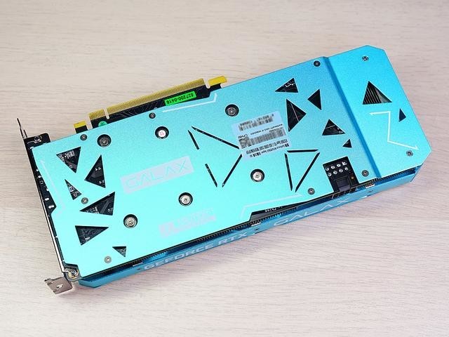 i5+B460+2060S攒ITX主机,蓝天白云般的配色,充满了夏天的气息