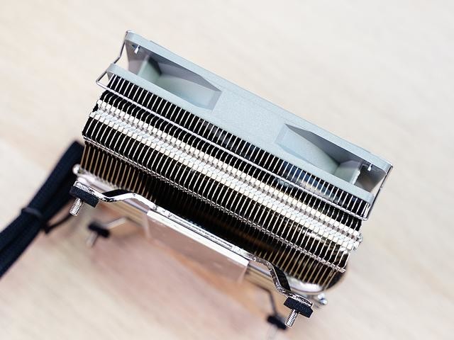 i5+B460+2060S攒ITX主机,蓝天白云般的配色,充满了夏天的气息