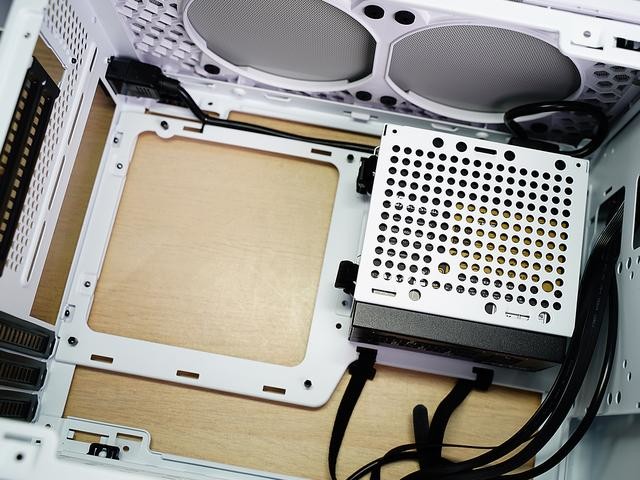 i5+B460+2060S攒ITX主机,蓝天白云般的配色,充满了夏天的气息
