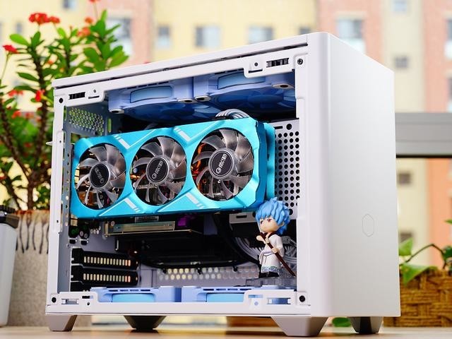 i5+B460+2060S攒ITX主机,蓝天白云般的配色,充满了夏天的气息