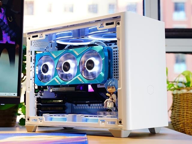 i5+B460+2060S攒ITX主机,蓝天白云般的配色,充满了夏天的气息