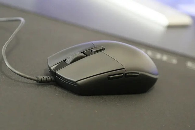 加量不加价,罗技g102二代游戏鼠标开箱