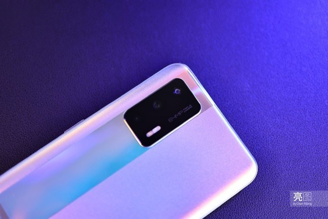 图赏realmegtneo最终幻想的配色