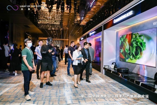 看百年电视产业变迁,与你分享购买激光电视需要注意的事项