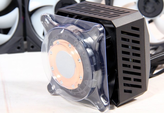能过73℃算我输!这就是微星MPG CORELIQUID K360水冷散热器