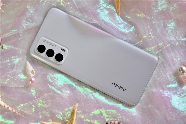 15úͣ18ҷiPhone12