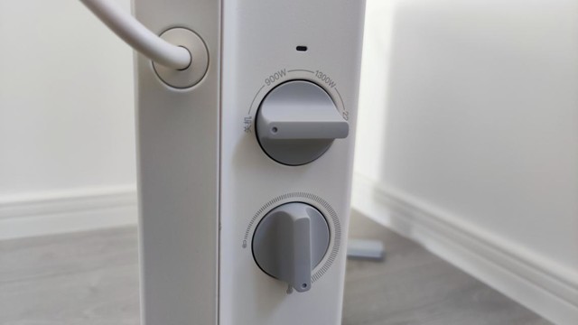 老罗品质认证,智米石墨烯电暖器为你的冬天添把火