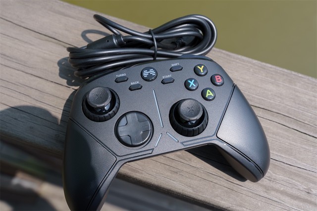 体验全面升级北通阿修罗3有线版手柄体验