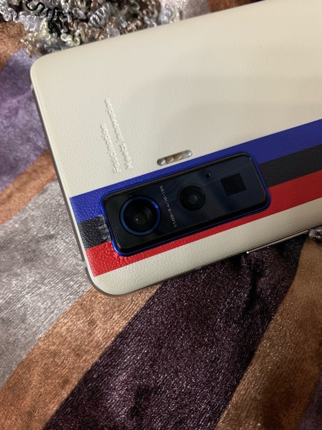 vivo iqoo 5 pro 传奇版外观真的很赞