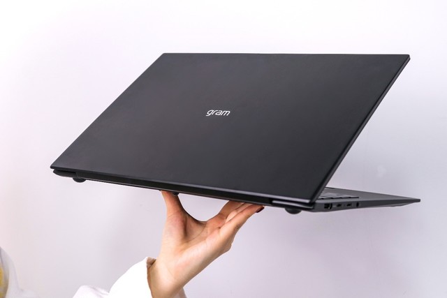 试试用16英寸lg gram 16笔记本提高新学期效率