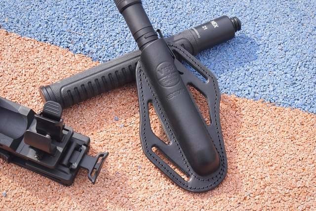 纳丽德nex格挡机械甩棍