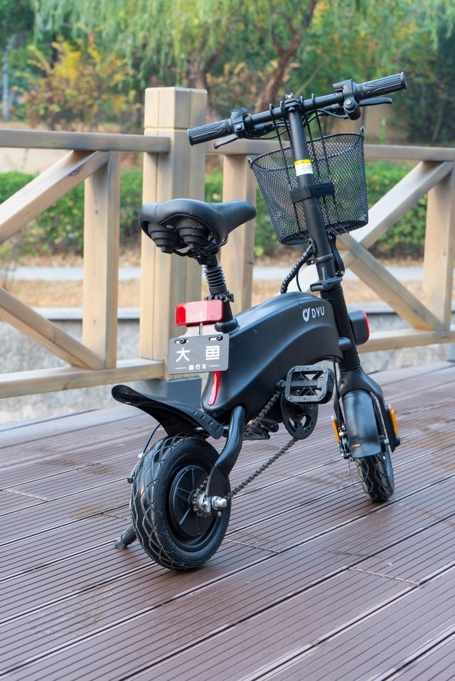 就花了一些时间研究了一下小电动车