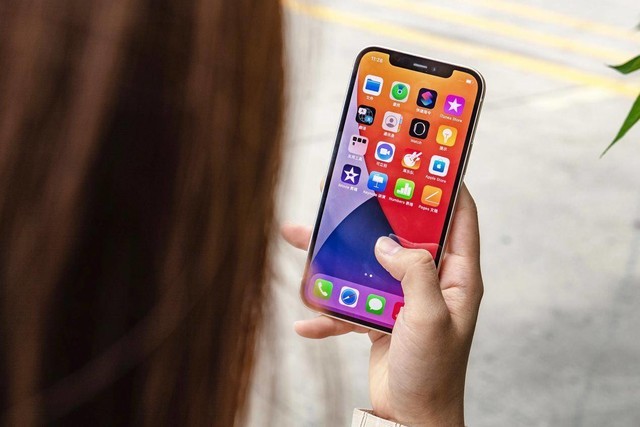 换iphone12用了近一个月来说说感受