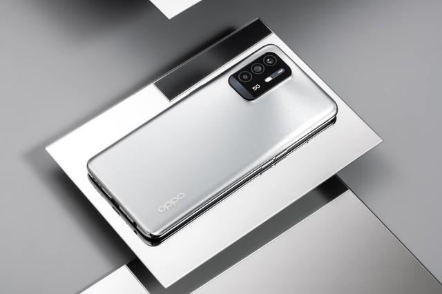 OPPO A95雅银色图赏:低调又不失典雅,2K价位颜值担当