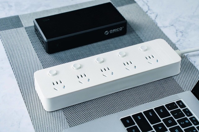 安全,又实用,入手奥睿科五孔分控插排