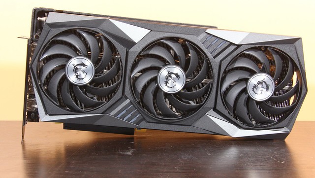 套板+顶级散热配RT魔龙是否对得起5.1G的10600KF?