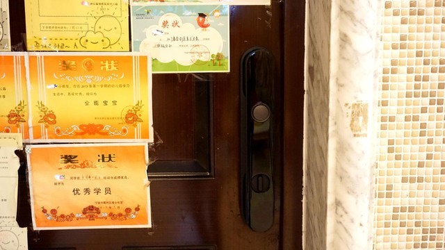 老小区升级智能门锁,出门再也不用慌,智能门锁选购指南