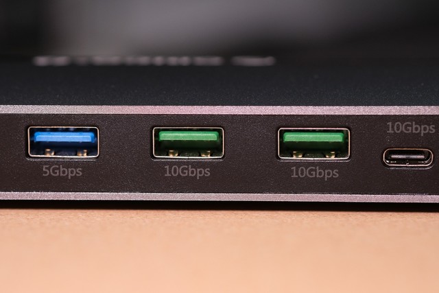 无惧接口不够,一台orico雷电3扩展坞便可解决桌面问题