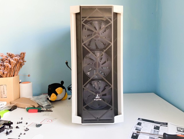 把显卡挂起来,让散热更通畅,鑫谷ATX3.0架构机箱对比实战