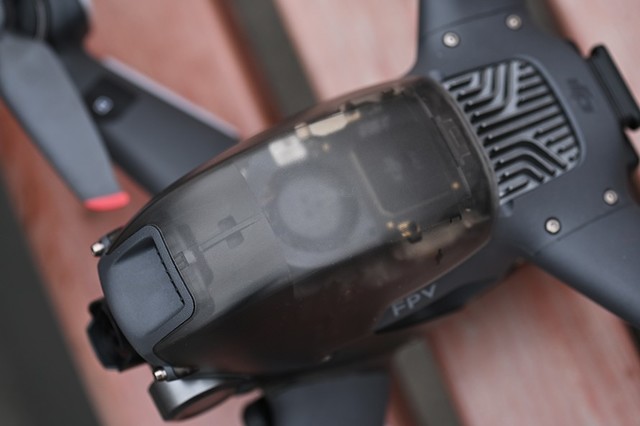 大疆DJI FPV无人机评测:兼备航拍与穿越的全能飞行器