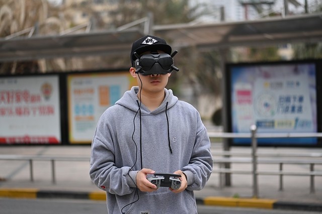 大疆DJI FPV无人机评测:兼备航拍与穿越的全能飞行器