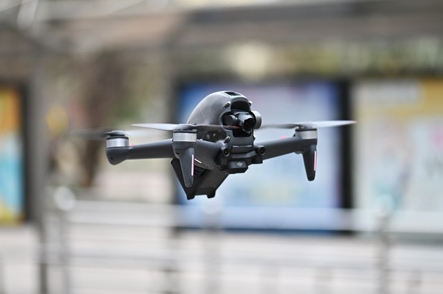 大疆DJI FPV无人机评测:兼备航拍与穿越的全能飞行器