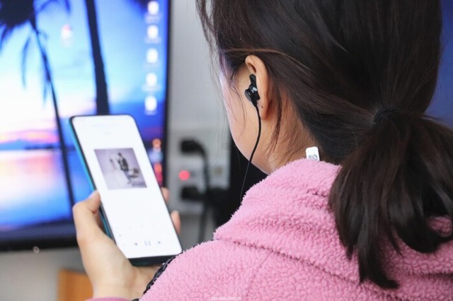 简单便携的声音享受,vivo影音耳机随心体验