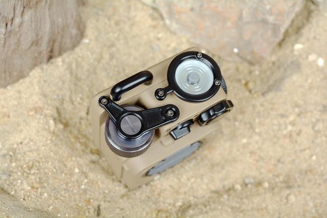 猫王·野性mini实测篇:军工级品质,250g+IPX5防水+手电筒