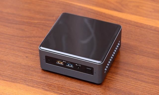 不到一千元的迷你电脑好用吗?Intel NUC7CJYH 上手玩